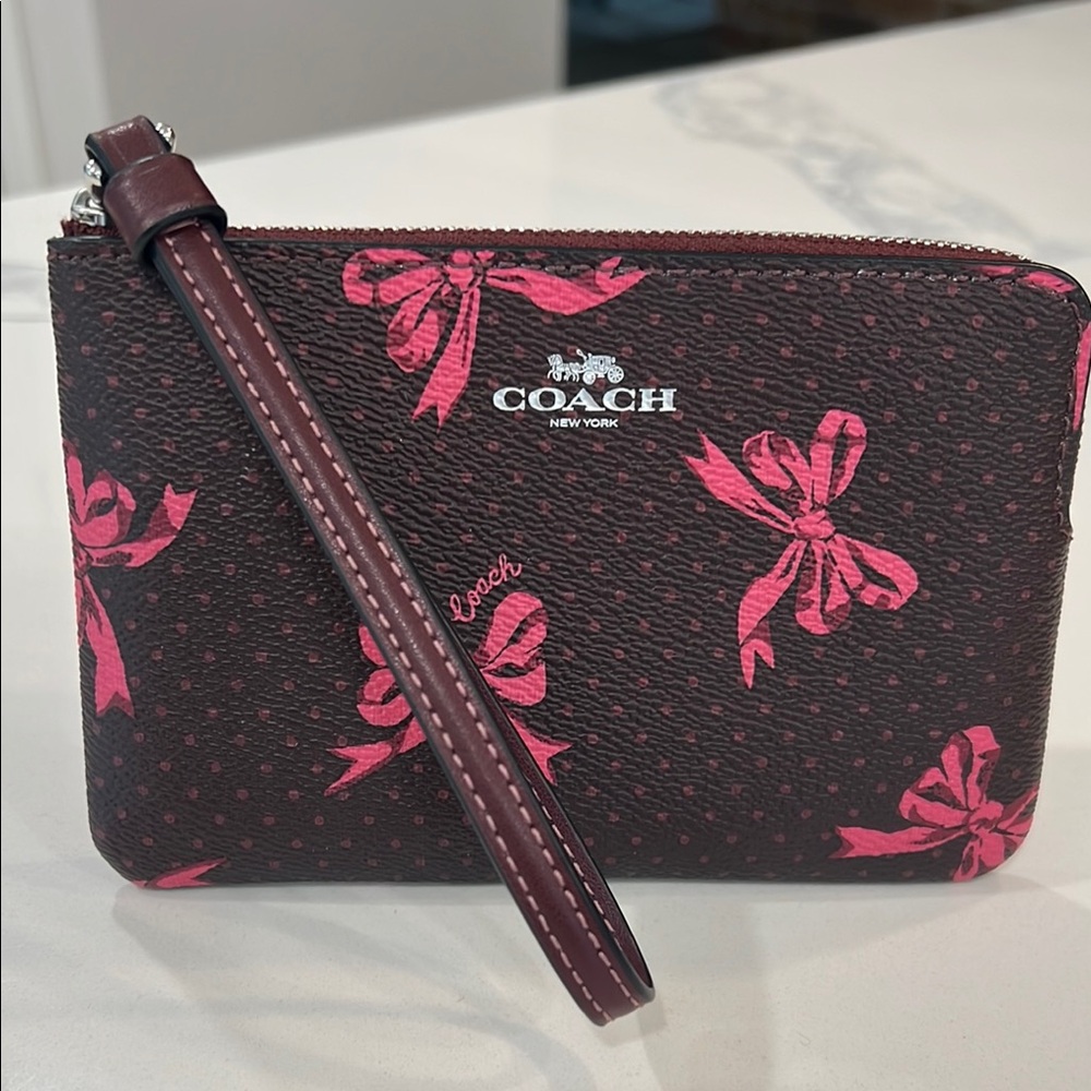 🎀Coach🎀 Wristlet 🎀